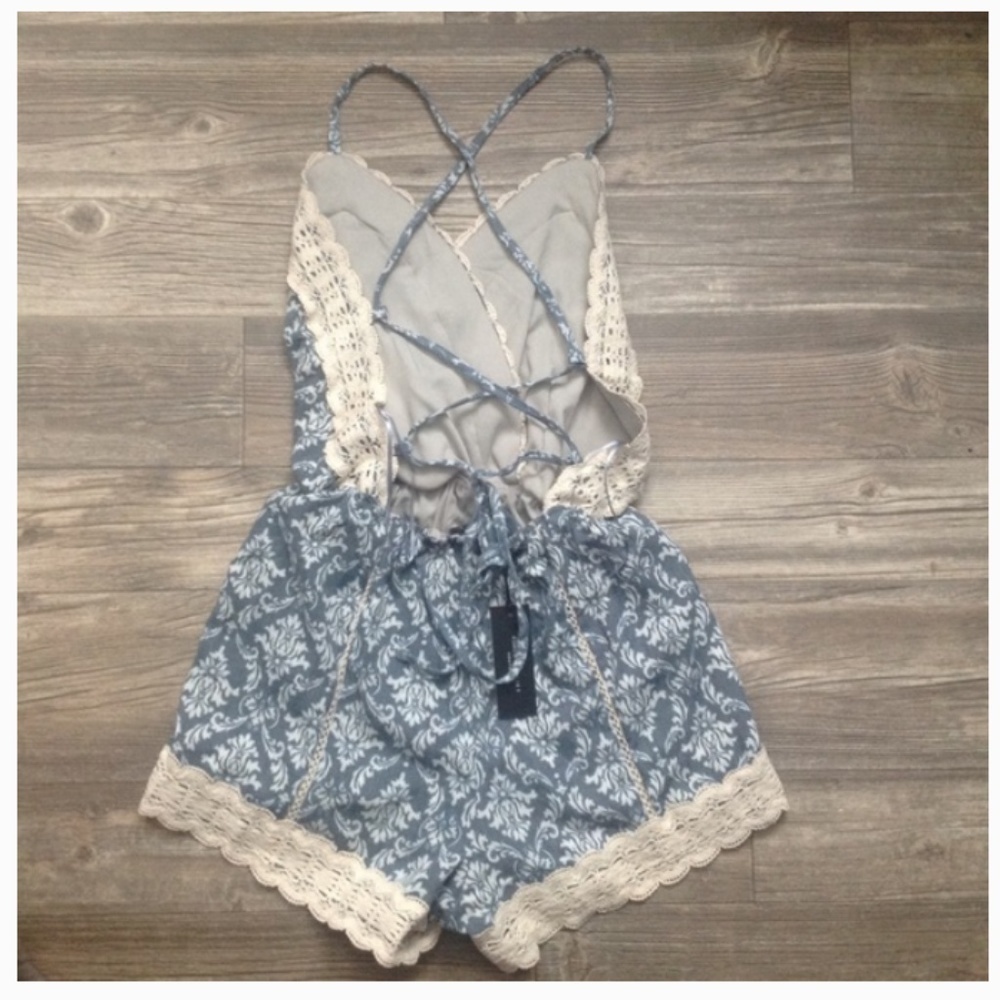 🌺HOST PICK🌺 R&JC // boho open back romper - Picture 3 of 3